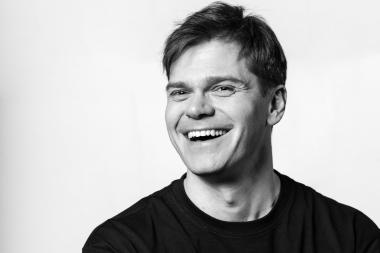 Eesti Noorsooteatri kunstilise juhina jätkab Mirko Rajas