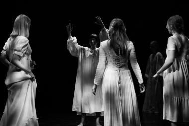 Noortestuudio katsed noormeestele