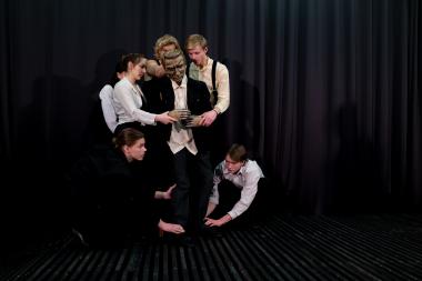 Koos lavakooli tudengitega avame Juhan Liivi meis ja meie kujutlustes