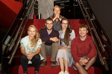 NUKU teatri äsja alanud hooajal liitub trupiga viis inimest