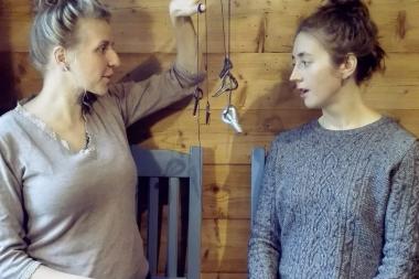 Parmupill astub NUKU muuseumis klaassillale