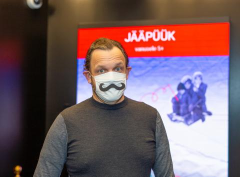 Kutsume teatrisse isikupärastatud maskides