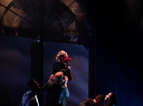 Lavastuse „Hingest ja südamest” tänane etendus jääb ära